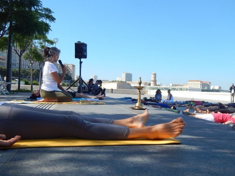 La journée internationale de yoga à Marseille